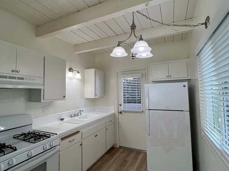 223 Ellwood Beach Dr #16 — Photo 4