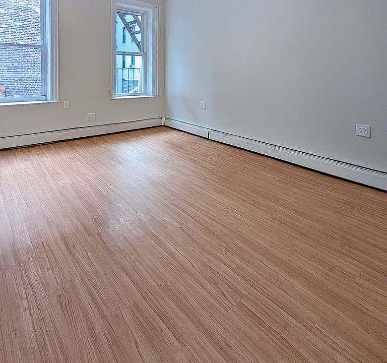 2nd image of 3078 Brighton Ct #2