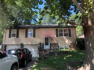 19702 E Glen Ellyn Ct, Independence, MO 64056