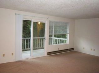 5710 200th St SW APT 201, Lynnwood, WA 98036