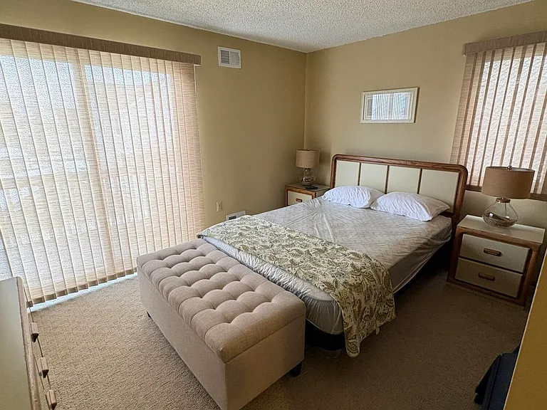 17 Brown Ave #B — Photo 9
