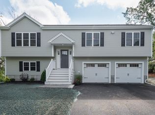 232 Brook Cir, Hanover, MA 02339