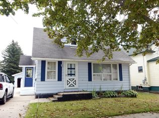 119 S 2nd St, Manistique, MI 49854