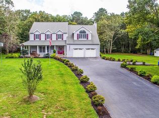 292 Easy St, Howell, NJ 07731