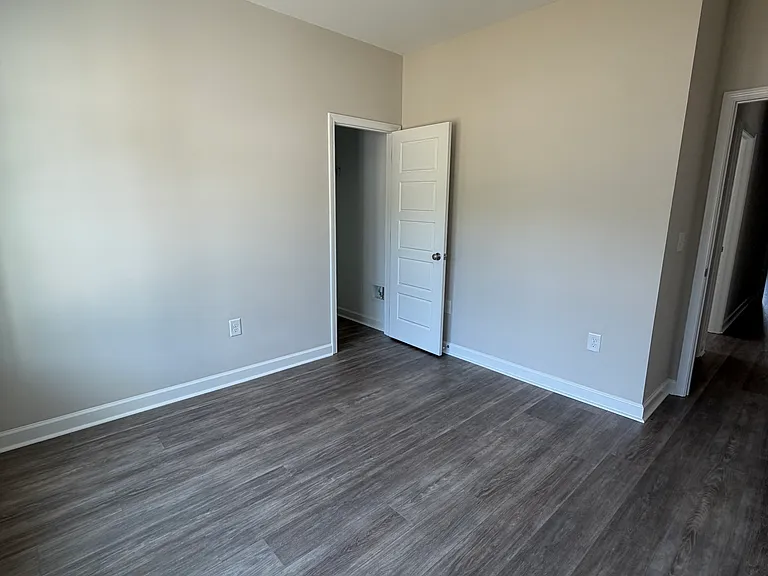 407 Creeks Edge Dr — Photo 9