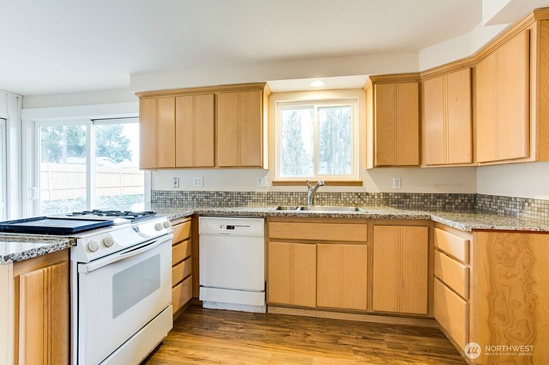 5th image of 5701 S Mullen Street