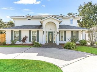 155 Colonial Heights Rd, New Orleans, LA 70123