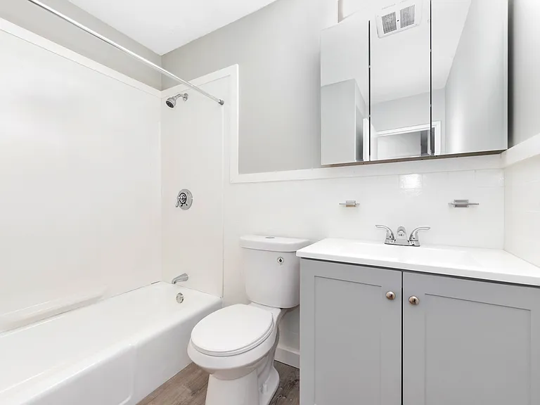 430 River Street — Photo 2