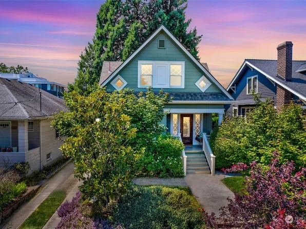 4517 2nd Avenue NE, Seattle, WA 98105