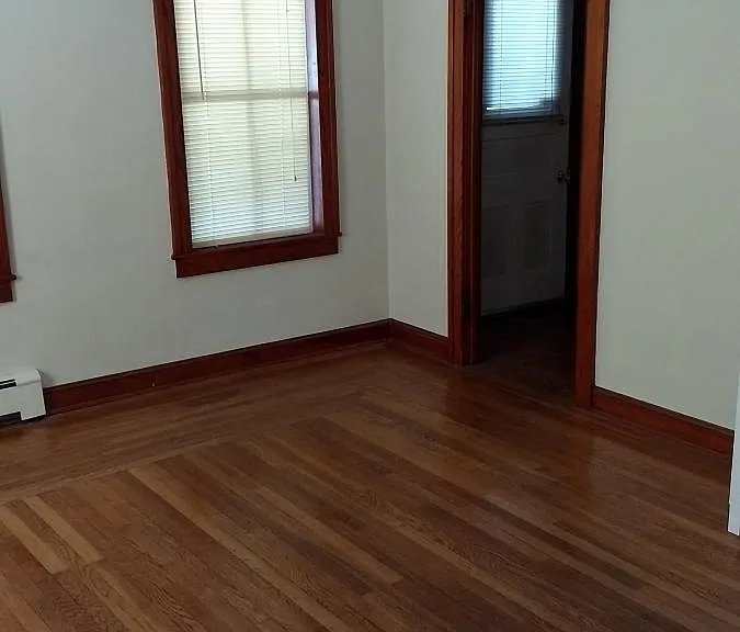 117 Vernon Ave #1 — Photo 6