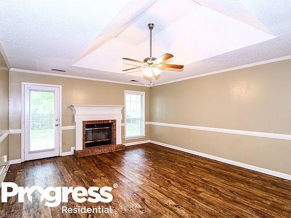 5th image of 7960 Meadow Trail Dr
