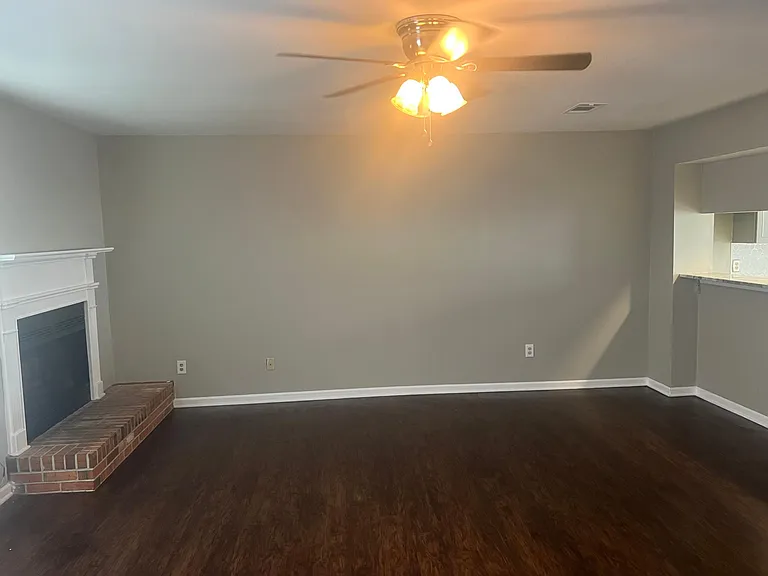 522 Hollomon Dr — Photo 15