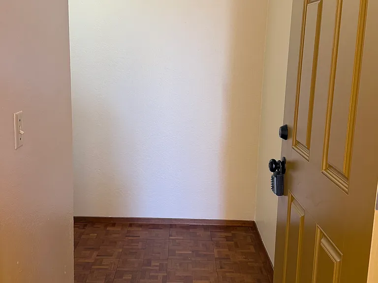 910 Wainwright Street - Monterey — Photo 20