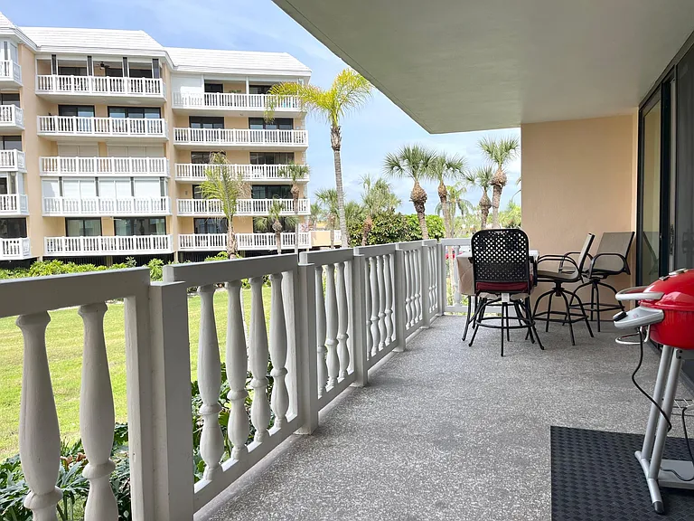 6650 Sunset Way #105 — Photo 5