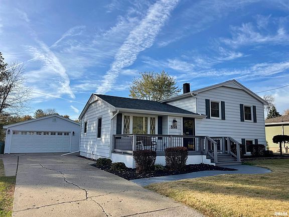 3rd image of 898 Hawkinson Ave