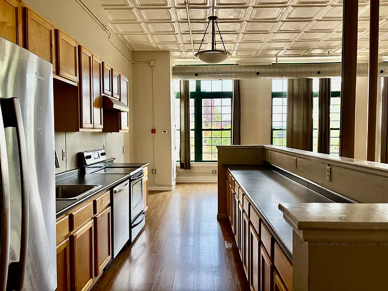 83 Main St #4 — Photo 9