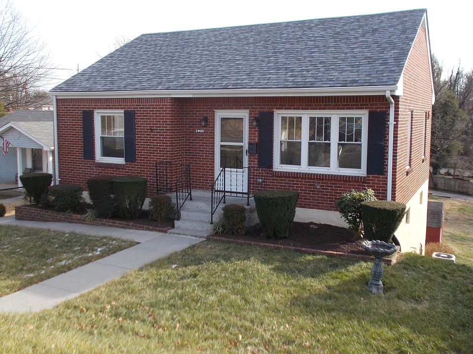 1st image of 820 Maryland Ave