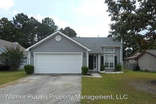 1st image of 138 Carriage Hill Dr