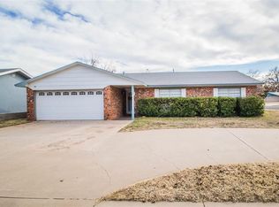 1701 E Albertson Dr, Hobbs, NM 88240