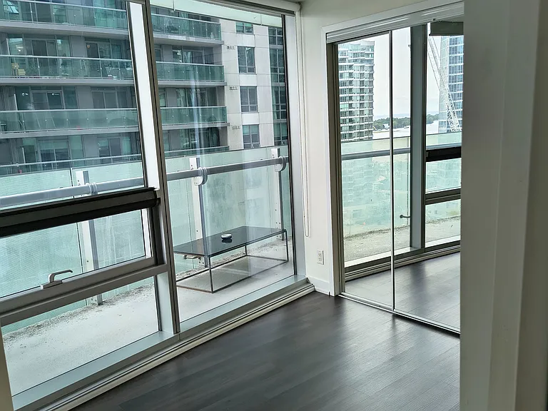 12 York St #1104 — Photo 12