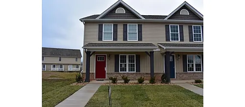 46 Squire Cir Photo 1