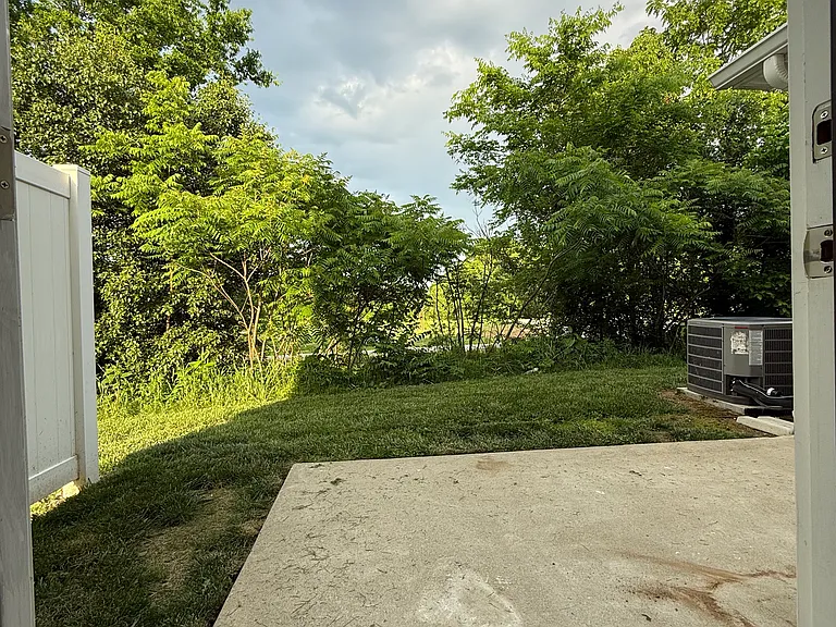 1037 Wells Way — Photo 20