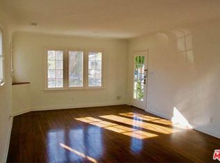 1152 N Sycamore Ave, Los Angeles, CA 90038