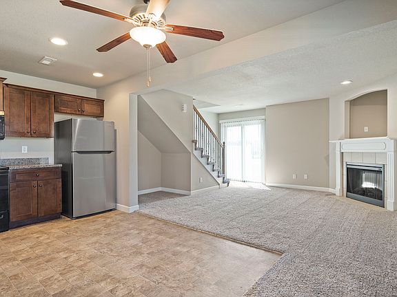 5th image of 11013 Daniel Cir #3B-2Ba-1365Sqft
