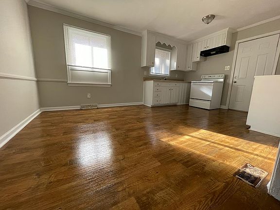4th image of 3627 Revolution Ct
