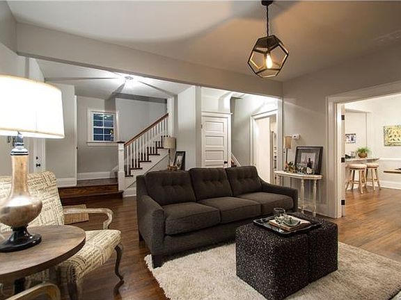 4th image of 3106 Barton Ave