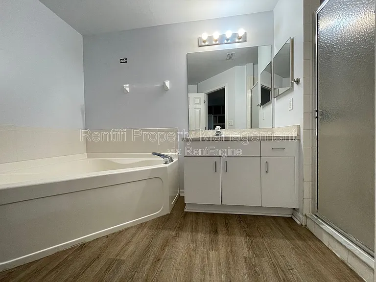 11495 Forest Mere Dr — Photo 11