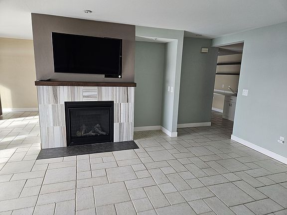 3rd image of 9727 NE Juanita Dr APT 209