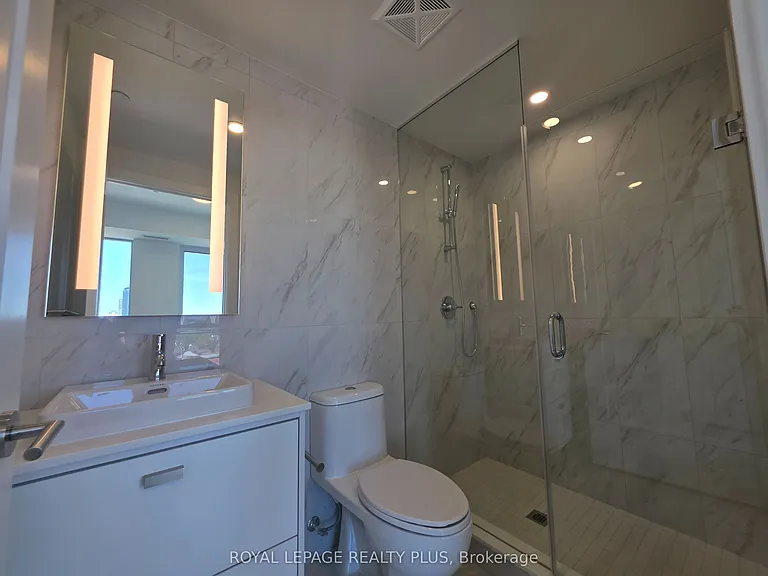 858 Dupont St #805 — Photo 11