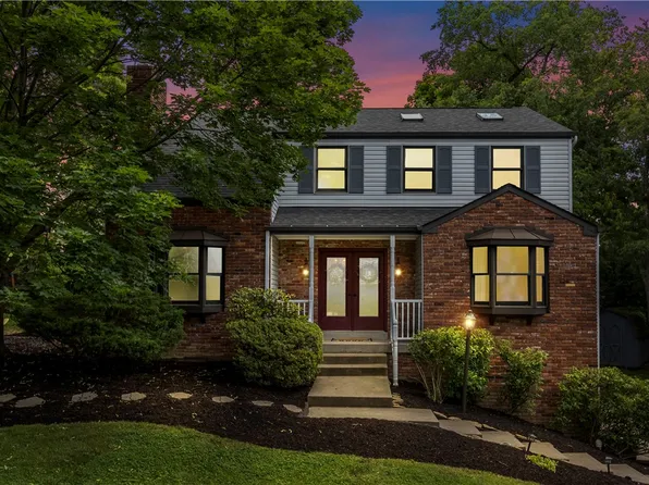 418 S Highlander Heights Dr, Glenshaw, PA 15116