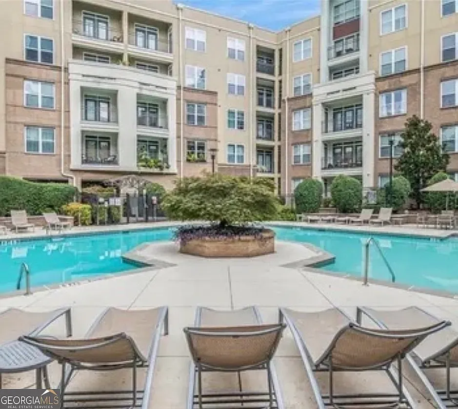 2 bed, 1190 sqft, $2,100 — Photo 4