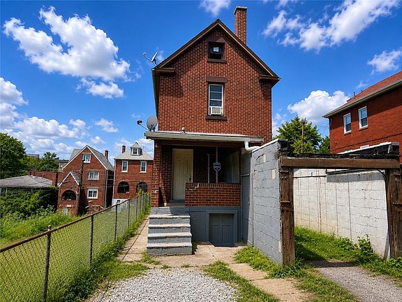 2nd image of 564 3rd St