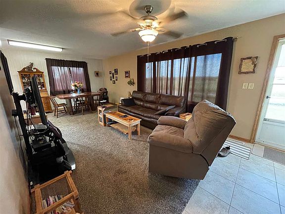 3rd image of 31629 W Emerson Ave