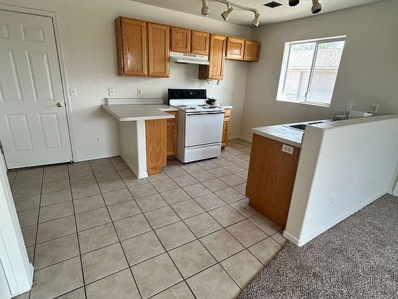 3rd image of 2147 Moyo Dr #103