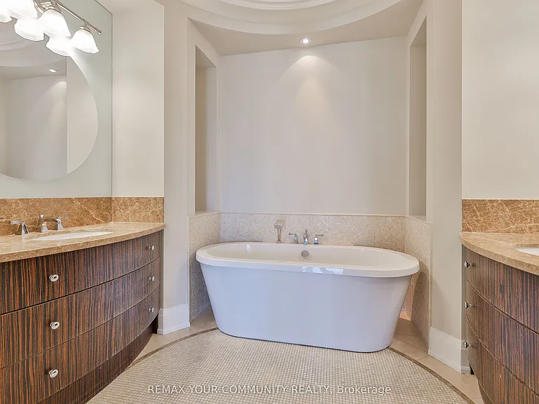 80 Yorkville Ave #802 — Photo 26