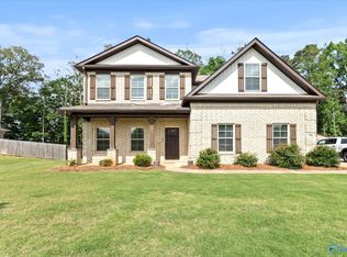 190 Summit Lakes Dr, Athens, AL 35613
