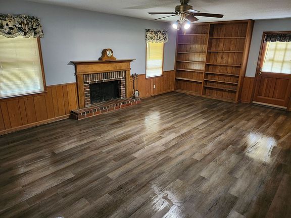 3rd image of 6067 Browntown Rd