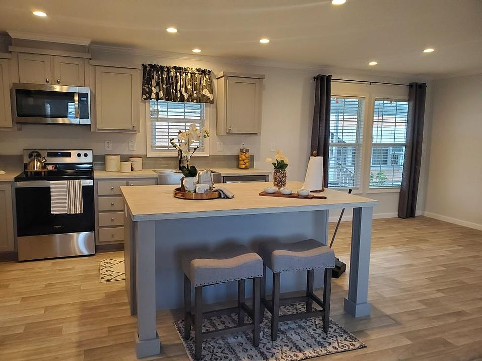 1st image of 4041 Roberts Way #Vwnhvd