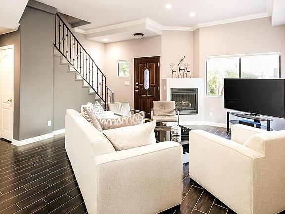 4th image of 333 W Loraine St APT 106