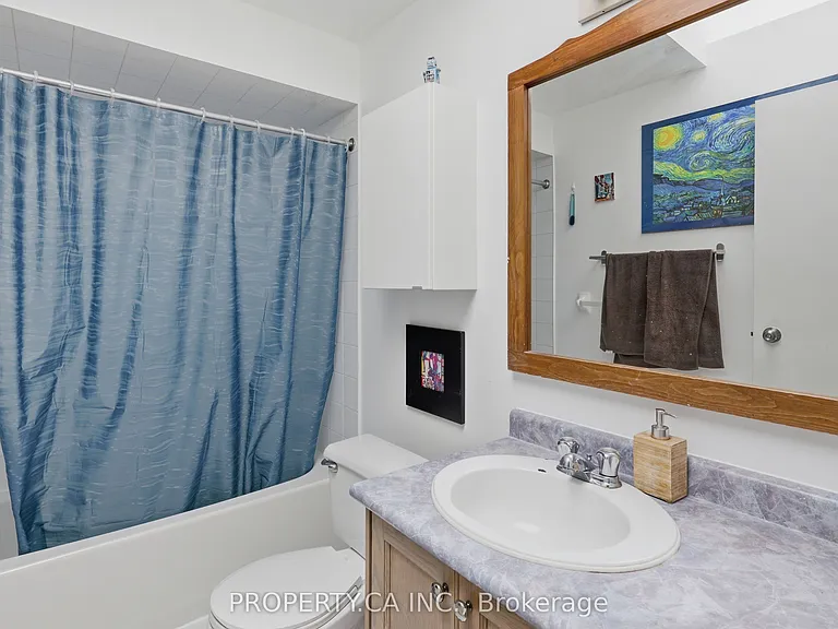 520 Bloor St W #3 — Photo 9