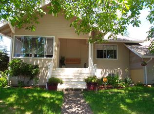 610 SE 4th St, Toledo, OR