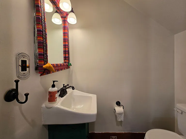244 Maynard St #6 — Photo 8