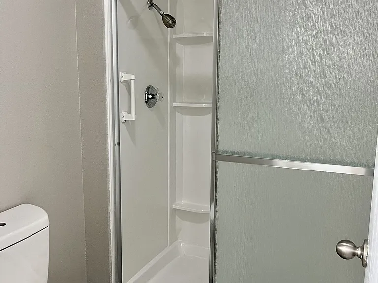 Glenbrook Apartments — Photo 18