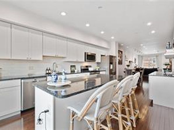 4059 Saint Johns Way