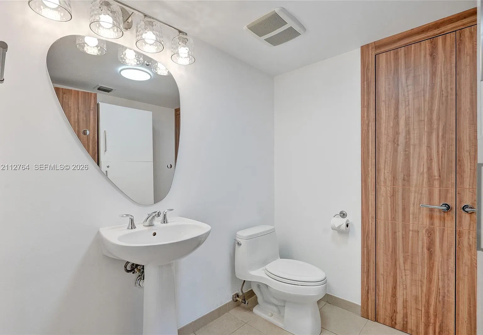 La Perla Condo — Photo 3
