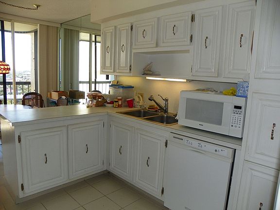 2nd image of 3400 N Ocean Dr APT 1102